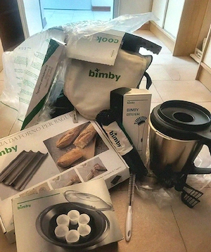 Thermomix TM5   Komplettset mit 2 Mixtöpfen & viel Zubehör Bild 2