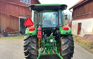Traktor john deere 5075e Bild 4