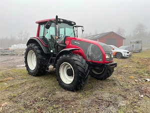  Traktor VALTRA T151E Bild 4