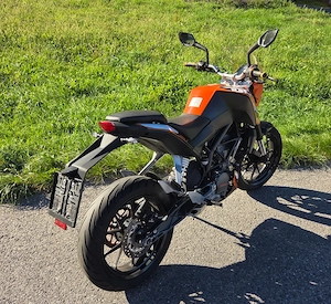 KTM Duke 125 1  km, L3E Leichtmotorrad, 11 KW Bild 4