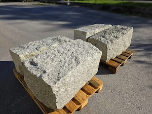 Granitblöcke 45x45x80-90cm Bild 3