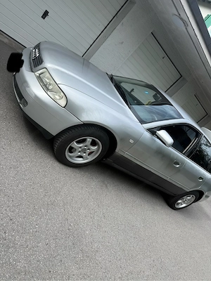 Audi A4 S4 Bild 4