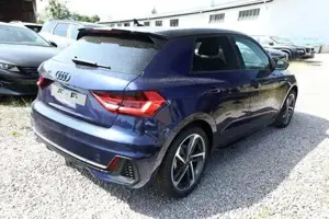 Audi A1 S line SB LED+ SportS CarPlay Kam 17Z Keyless 1... Bild 3