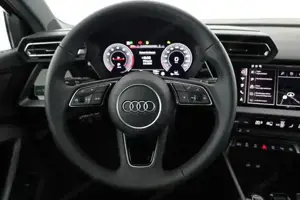 Audi A3 Sportback TFSI 110 kW S line 35 S-tronic S-LINE, AHK, Mat... Bild 5