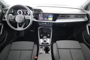 Audi A3 Sportback TFSI 110 kW S line 35 S-tronic S-LINE, AHK, Mat... Bild 4