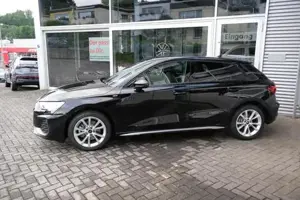 Audi A3 Sportback 2.0 TFSI quattro S line AHK Navi LED ACC Parkas... Bild 2