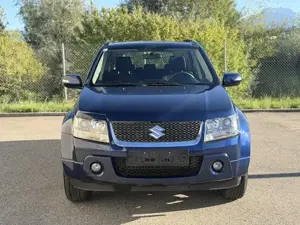 Suzuki Grand Vitara 1.9D Allrad NUR 80.000 KM TÜV NEU Bild 9