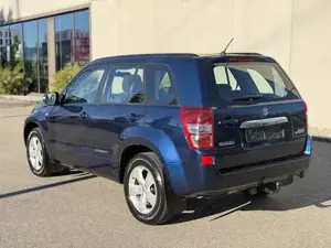 Suzuki Grand Vitara 1.9D Allrad NUR 80.000 KM TÜV NEU Bild 2