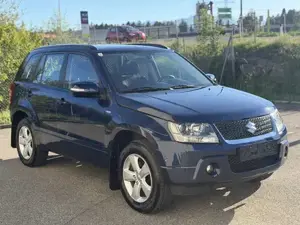 Suzuki Grand Vitara 1.9D Allrad NUR 80.000 KM TÜV NEU