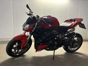 Ducati Streetfighter 1098  Bild 4