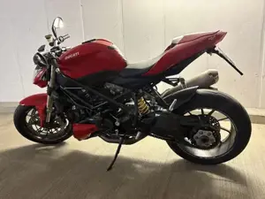 Ducati Streetfighter 1098  Bild 6