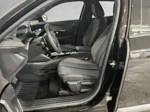 Peugeot 2008 Bild 6