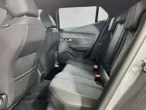 Peugeot 2008 Bild 18
