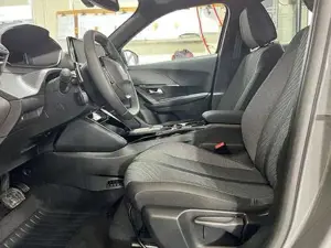 Peugeot 2008 Bild 8
