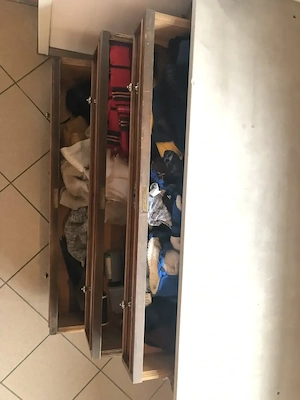 Antike Kommode mit Steinplatte Bild 4