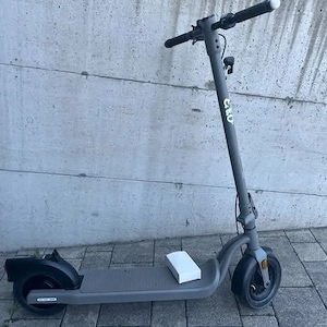 E-Scooter Neu mit Blinker + Ladegerät Bild 2