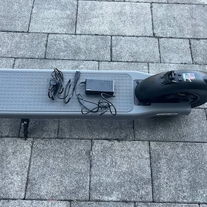 E-Scooter Neu mit Blinker + Ladegerät Bild 4