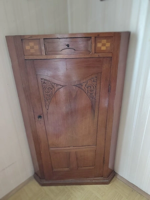 Jugendstil Eckschrank  Bild 2