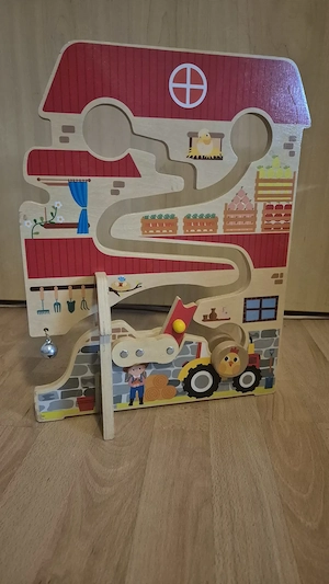 Holz Spielzeug Thema Bauernhof Polizeiwache Bild 2