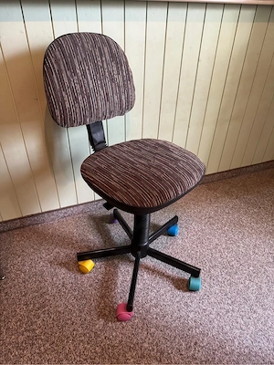 Schreibtischstuhl