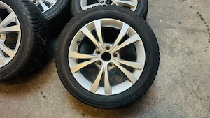 Alfa Romeo Giulietta 940 Original 16 Zoll Alufelgen mit Bridgestone Winterreifen Bild 6