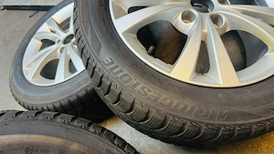 Alfa Romeo Giulietta 940 Original 16 Zoll Alufelgen mit Bridgestone Winterreifen Bild 3