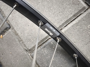 Hinterradfelge Fahrrad Laufrad V-Brake 9-fach 19cx622 28" inkl. Shimano Deore Kassette  Bild 3