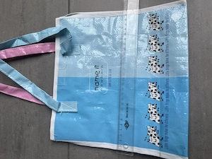 Geschenktasche name it newborn mit Klettverschluß Bild 3