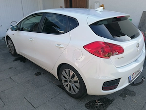 Kia Ceed Silber+ Bj. 2018 8Fach ber.  Bild 3