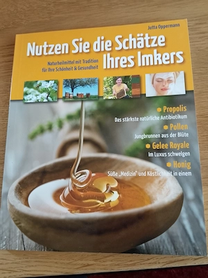 Fachbücher Imker Bild 5
