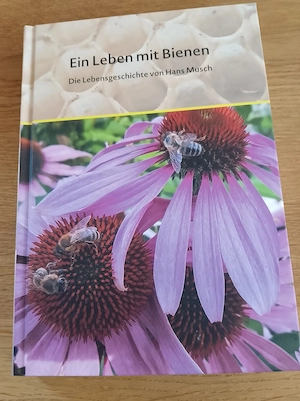 Fachbücher Imker Bild 4