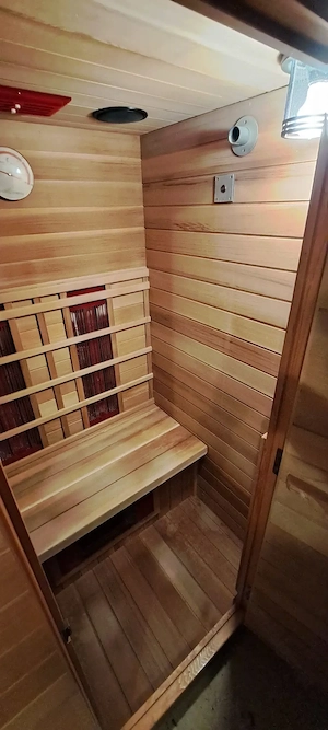 Infrarotsauna mit Dampfzugabe für 2 Personen