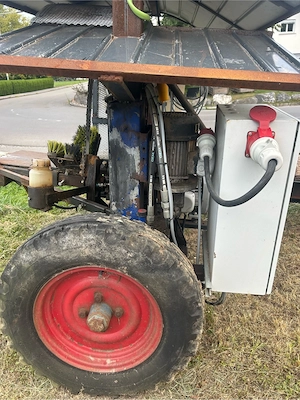 Zuschneidemaschine Ablängvorrichtung für Rundholz Brennholz Bild 6
