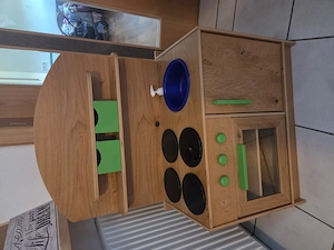 Spielküche aus Holz Bild 4
