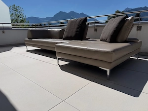 Moderne & flexible Ledercouch