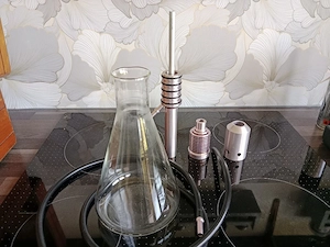 Edle Design-Wasserpfeife von UNITY (Erlenmeyer-Look) inkl. Holz-Koffer & Zubehör-Set