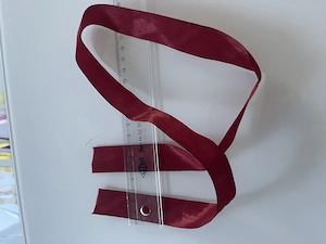 Stoffband Satinband rot 2,5 cm breit, 70 cm lang zum Basteln, Schenken oder DIY-Projekte Bild 4