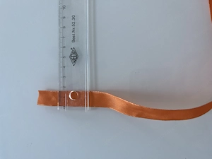 Schönes Geschenkband   Satinband Orange (1,5 cm breit   2,95 m)
