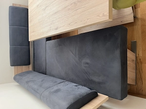 Esszimmergarnitur mit Tisch und drei Stühlen Bild 2
