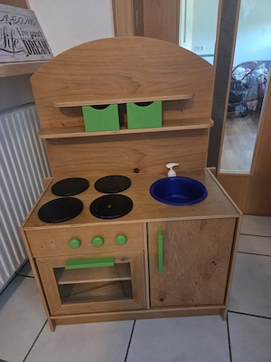 Spielküche aus Holz Bild 4