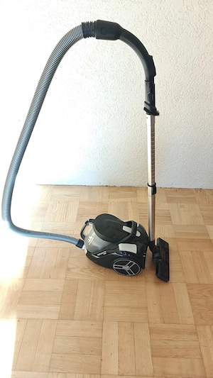 Rowenta Compact Power XXL Cyclonic   beutelloser Staubsauger, funktionstüchtig Bild 2