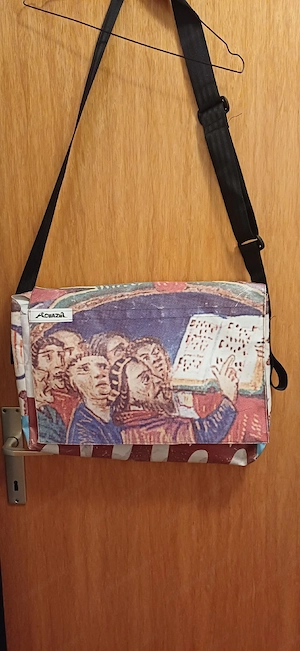 Stapazfähige Schultertasche Bild 2