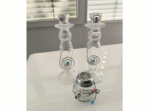 2 Design Kerzenständer + Parmesanstreuer aus Glas 