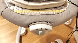 Joie Serina 2in1 elektrische Babyschaukel mit Mobile, Licht & Sound Bild 4