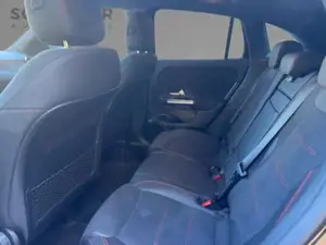 Mercedes-Benz GLA 200 Bild 12