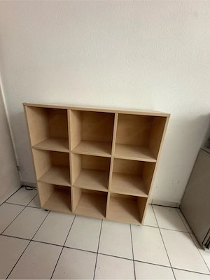 Rgeal mit Rollen Bild 2