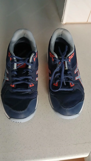 Asics Hallenschuhe