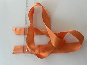 Satinband Orange Glänzend Dekoband 2,5 cm breit   95 cm lang Bild 2