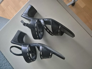 Schwarze Sandalen   Größe 36