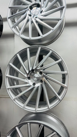 Deep Concave 20 Zoll Alufelgen 8,5J & 9,5J ET35 5x120 BMW VW Bild 5